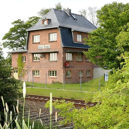 Bahnhof Hohen Mistorf 아파트 외부 사진