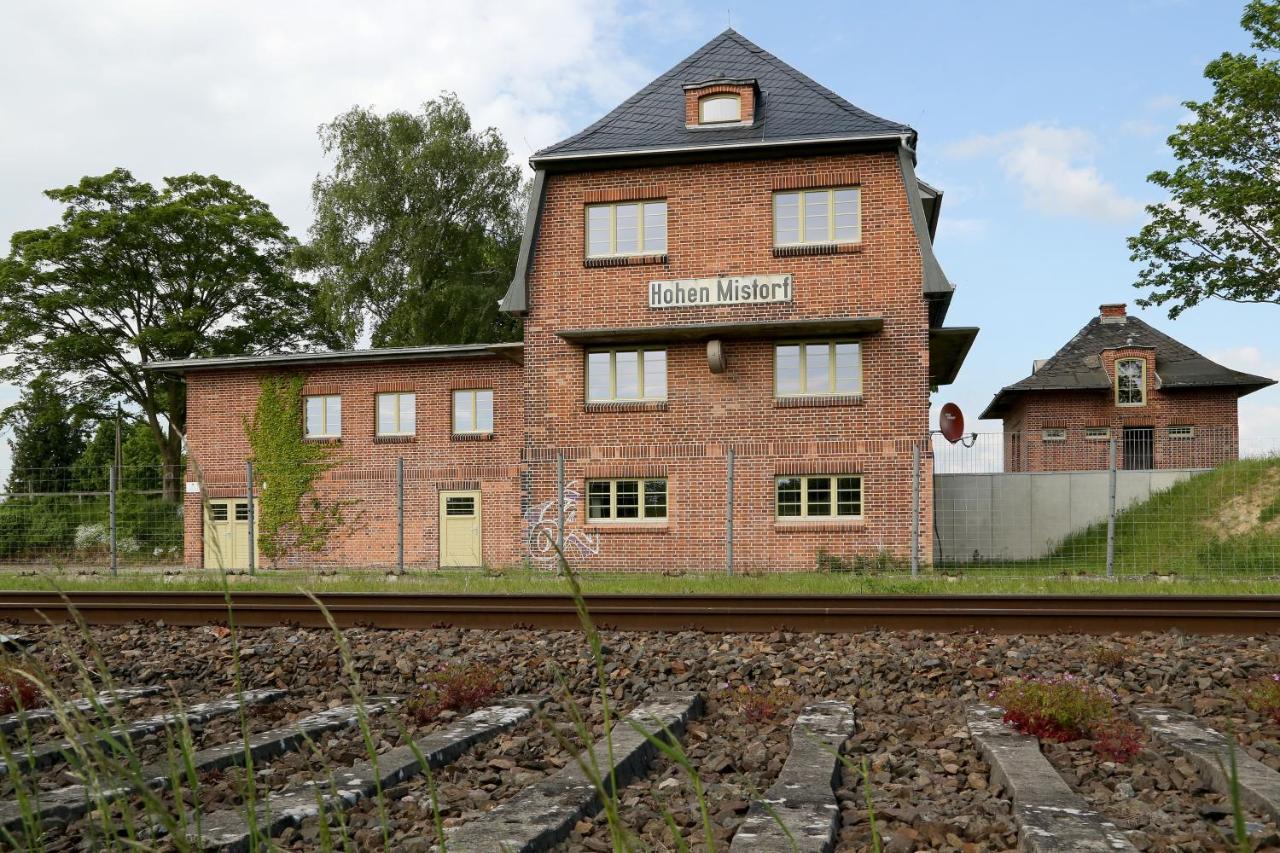 Bahnhof Hohen Mistorf 아파트 외부 사진